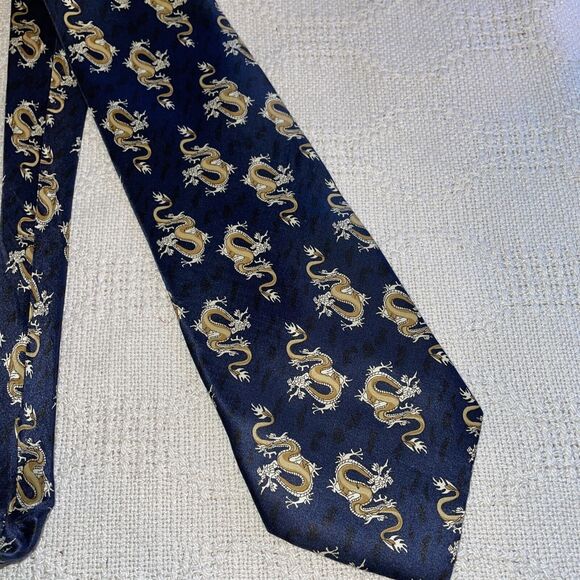 Kailong Dress Tie Mens Size 56 Long 4 Wide Blue Dragon Motif 100% Silk Hand Made - Picture 4 of 12